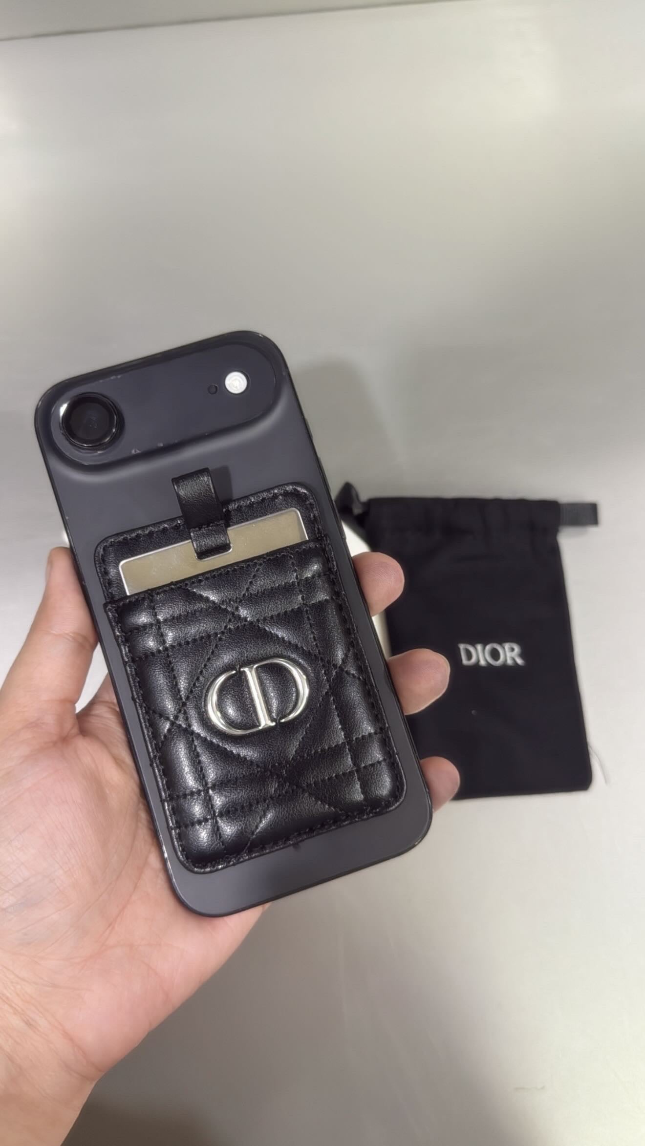 Dior Cannage Phone Card Holder Mirror – Limited Edition Dior Beauty 3-in-1 Phone Accessory